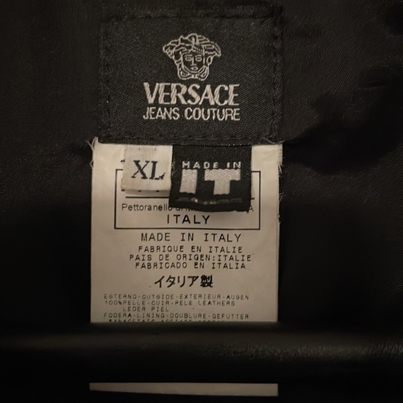 Versace XL - Picture 2 of 12